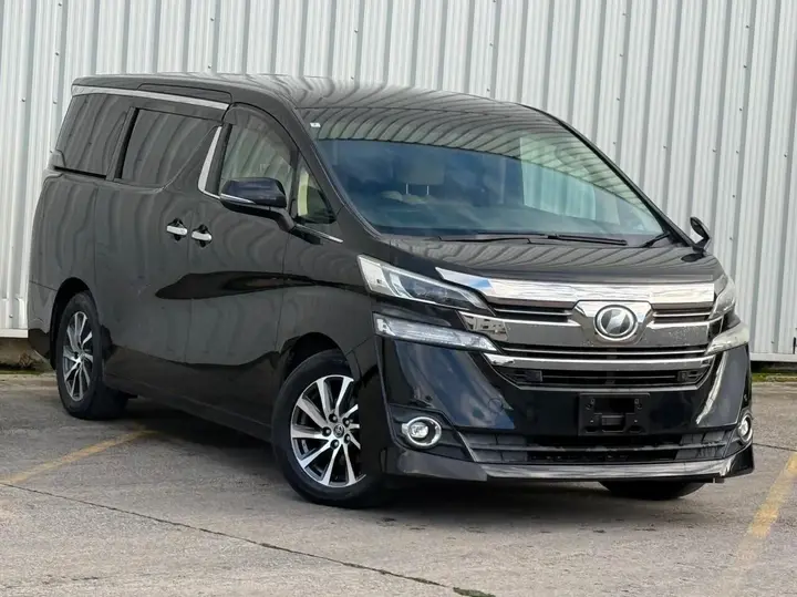 Toyota Vellfire 2015 photo 3