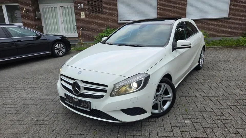 Mercedes-Benz A180