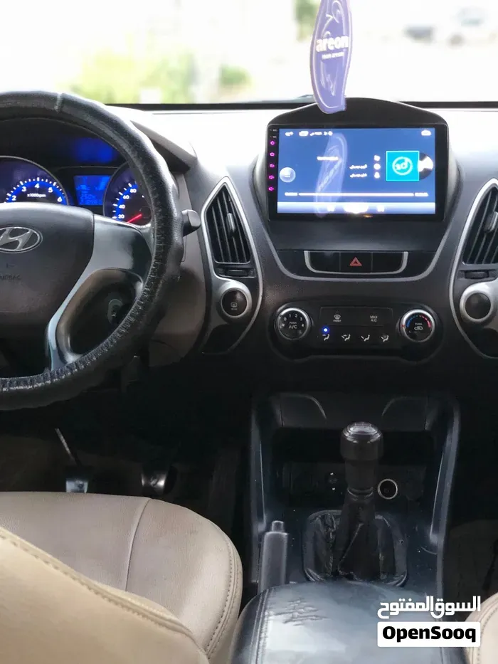 Hyundai Tucson 2012 photo 2