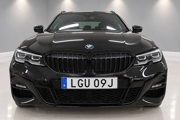 BMW 330E 2022 photo 2