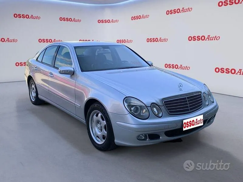 Mercedes-Benz E-Class 2006 photo 2