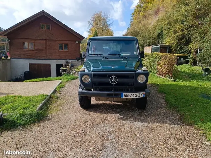 Mercedes-Benz 300
