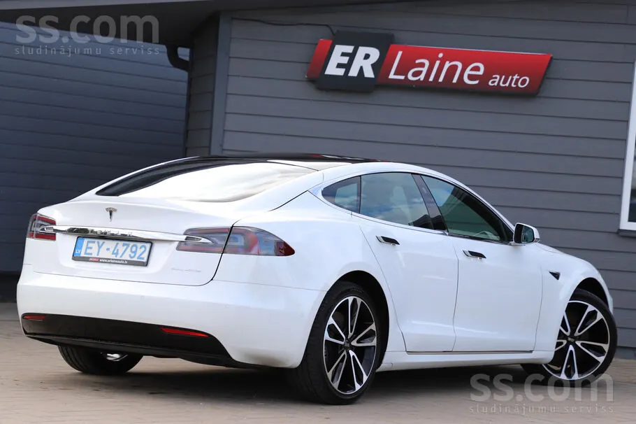Tesla Model S 2020 photo 3