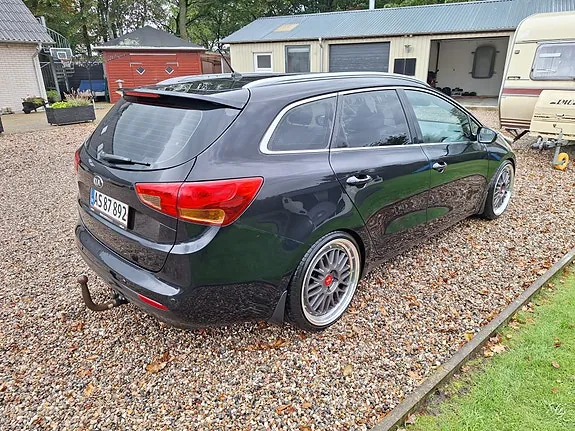 Kia Ceed 2013 photo 4