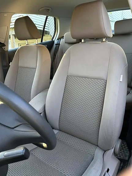 Volkswagen Golf Vi 2011 photo 2