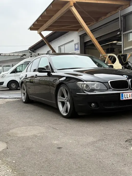 BMW 7 Series 2008 photo 3