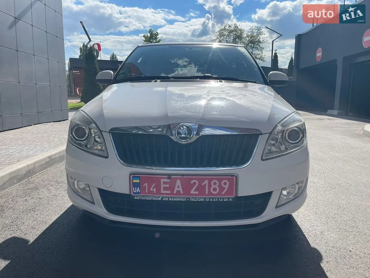 Skoda Fabia 2012 photo 4