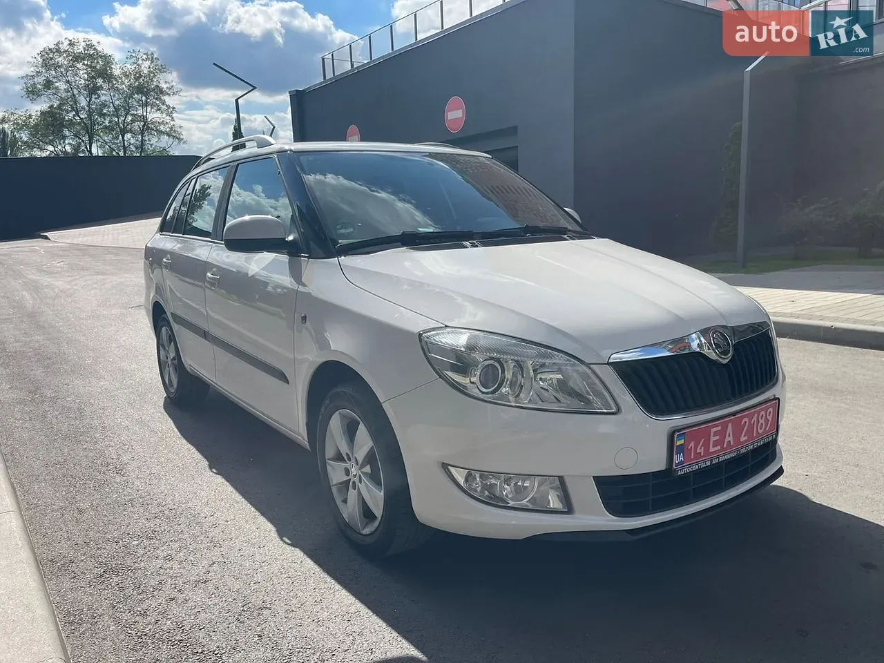 Skoda Fabia 2012 photo 5