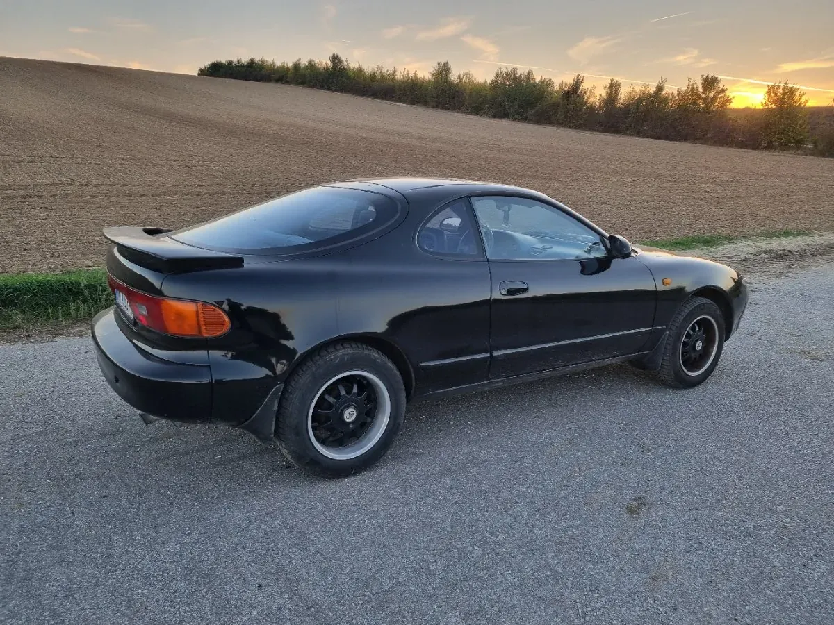 Toyota Celica 1990 photo 2