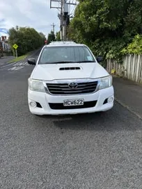 Toyota Hilux 2013 photo 4