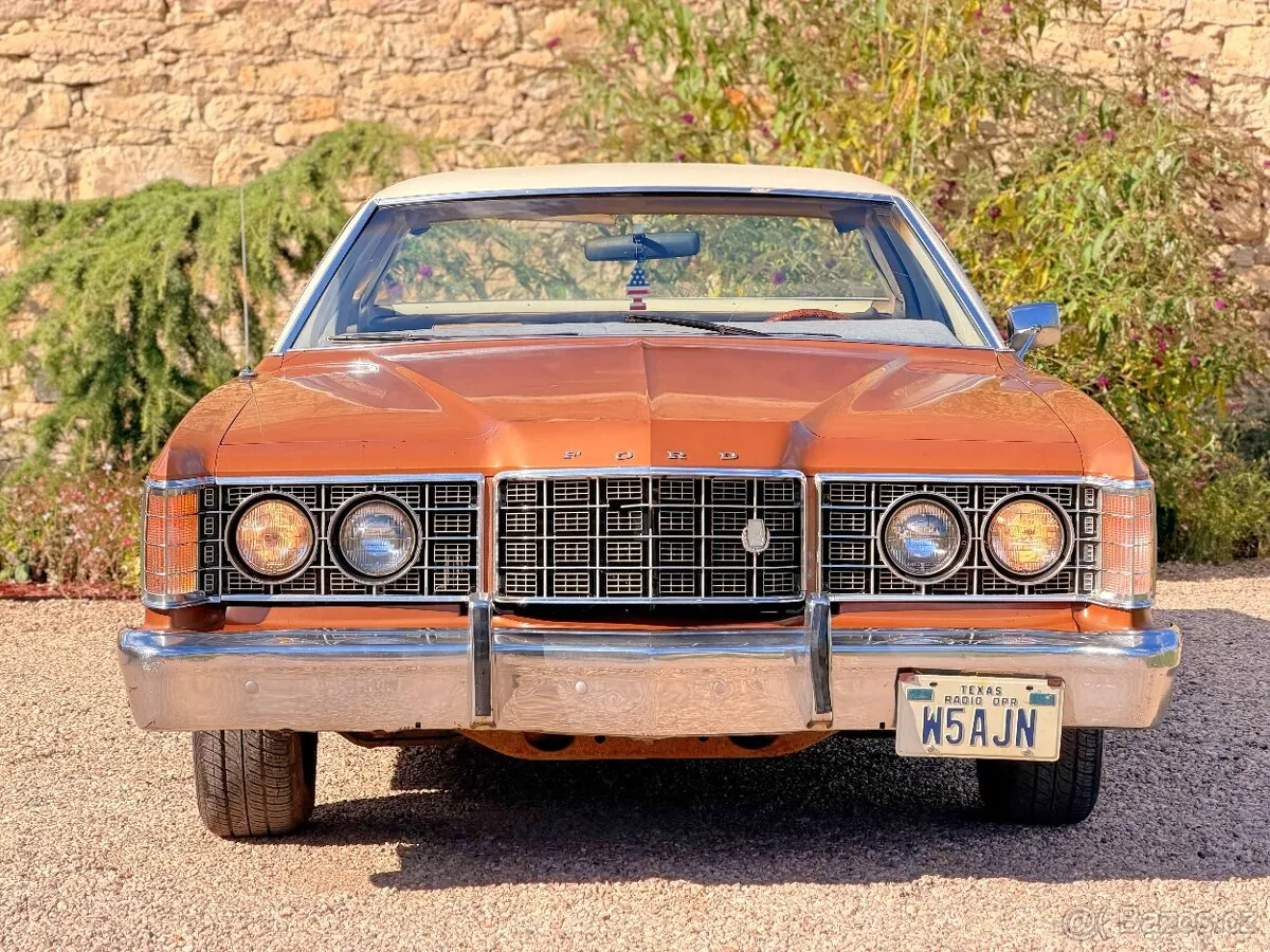 Ford 0 1973 photo 2