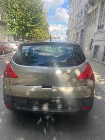 Peugeot 3008 photo 2