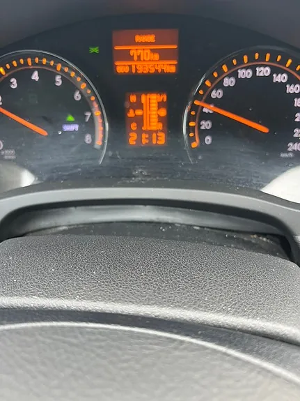 Toyota Avensis 2011 photo 3