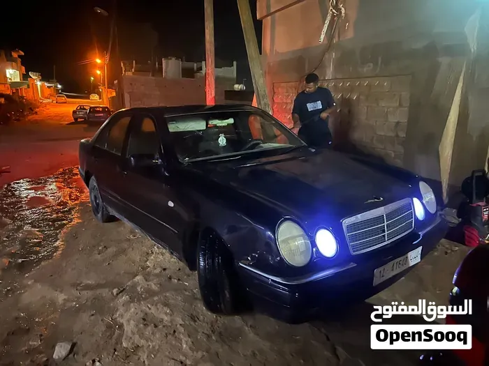 Mercedes-Benz E-Class 2001 photo 5