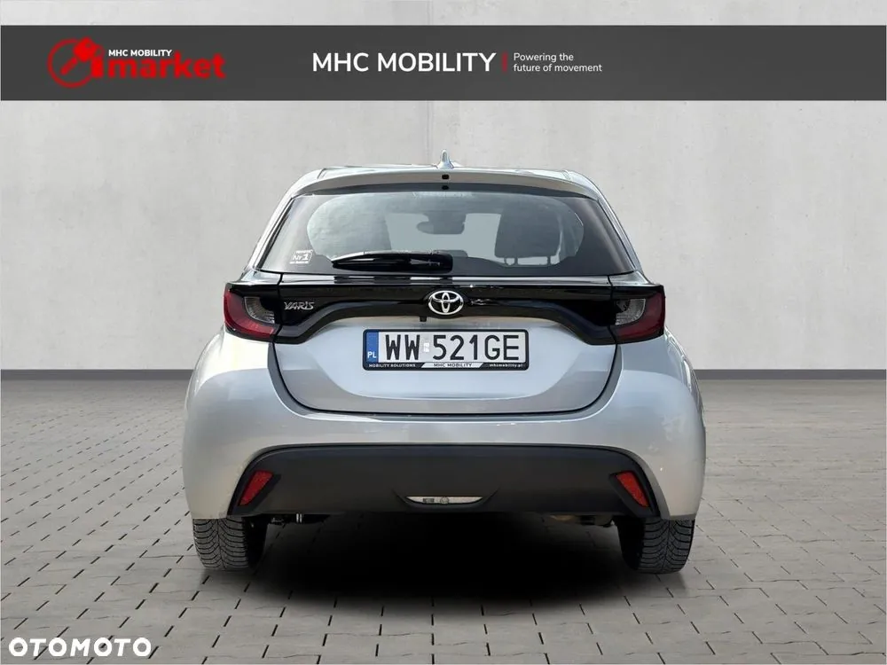 Toyota Yaris 2022 photo 4