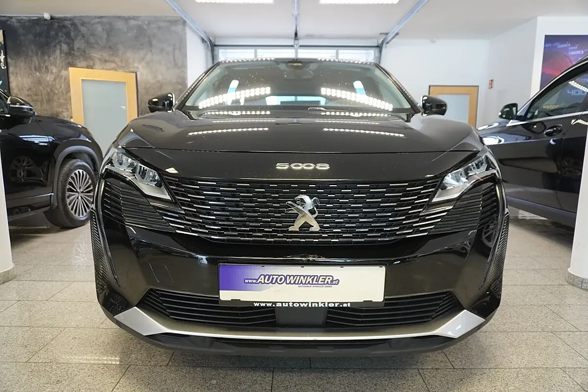 Peugeot 5008 2021 photo 2