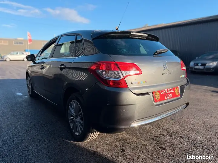 Citroen C4 2011 photo 4