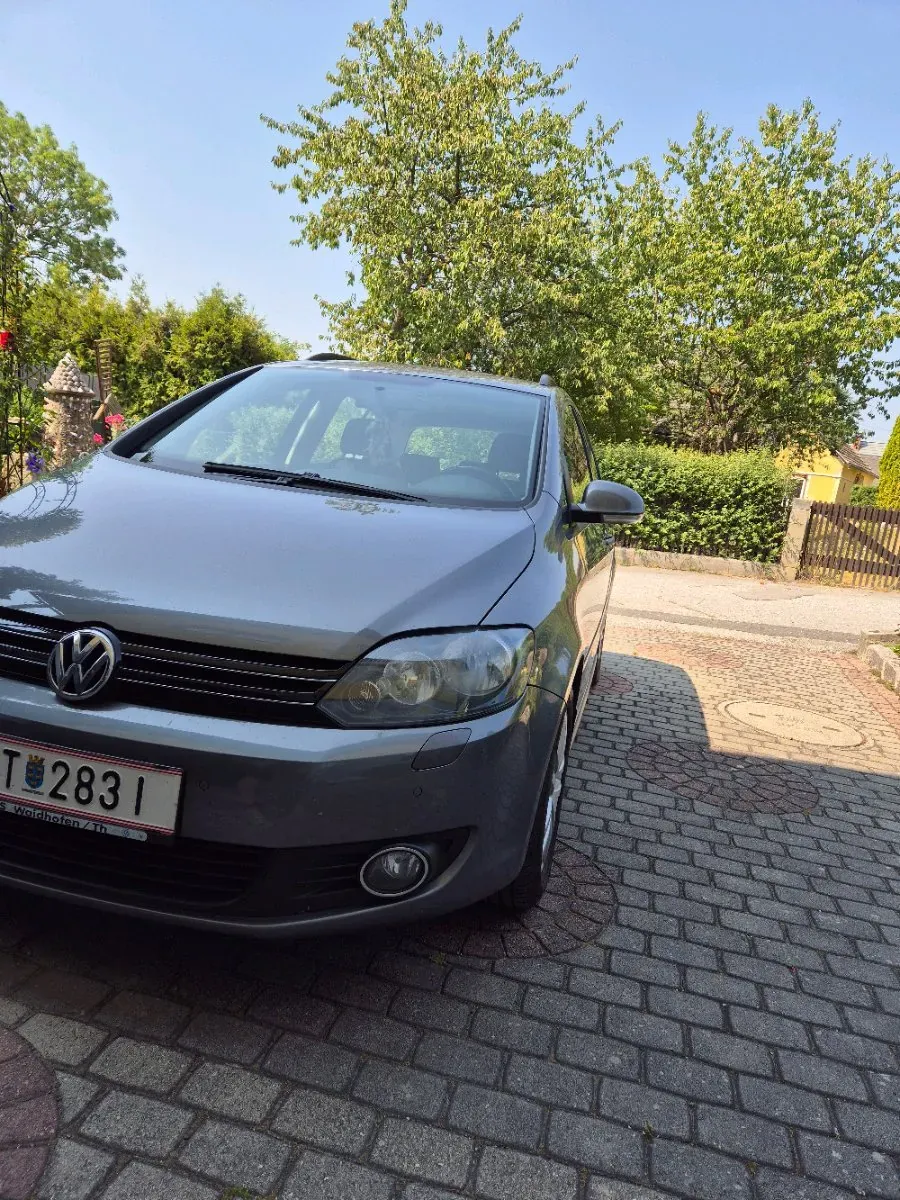 Volkswagen Golf 2013 photo 2
