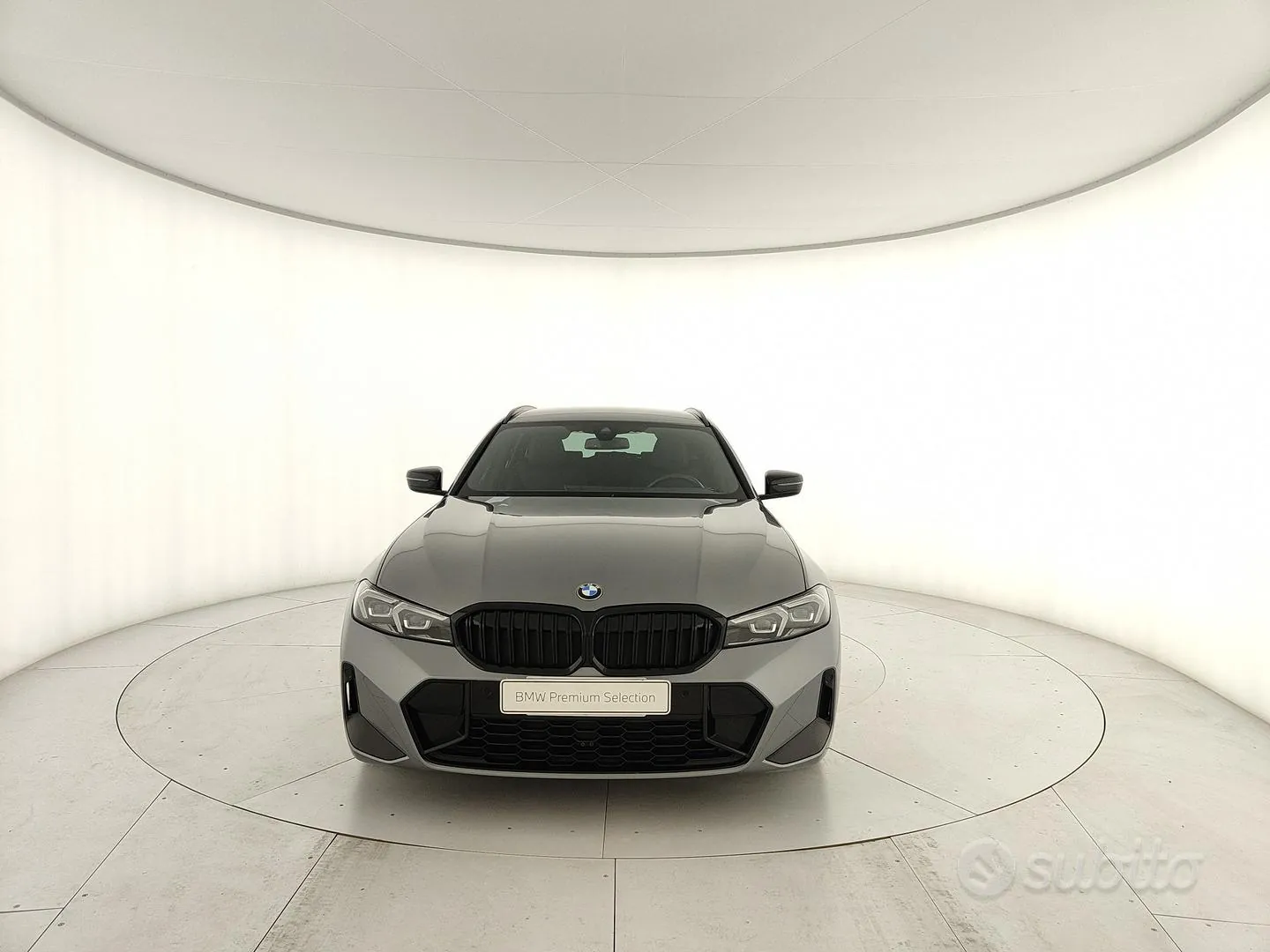 BMW 318D Touring 2023 photo 2
