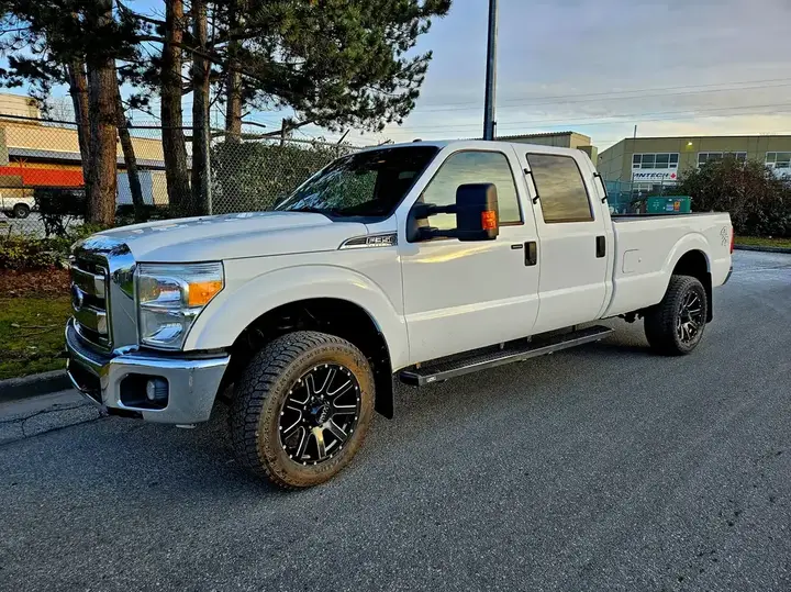 Ford F-350 Super Duty 2016 photo 2