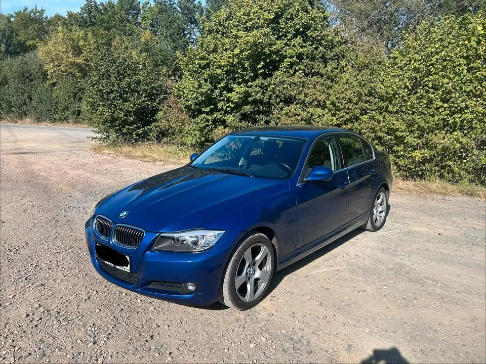 BMW 318I E90