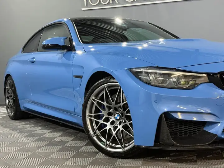 BMW M4 2020 photo 4