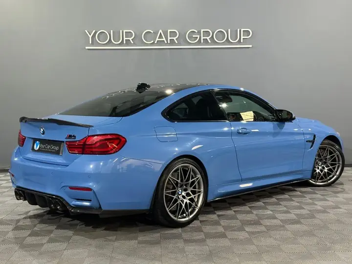 BMW M4 2020 photo 3