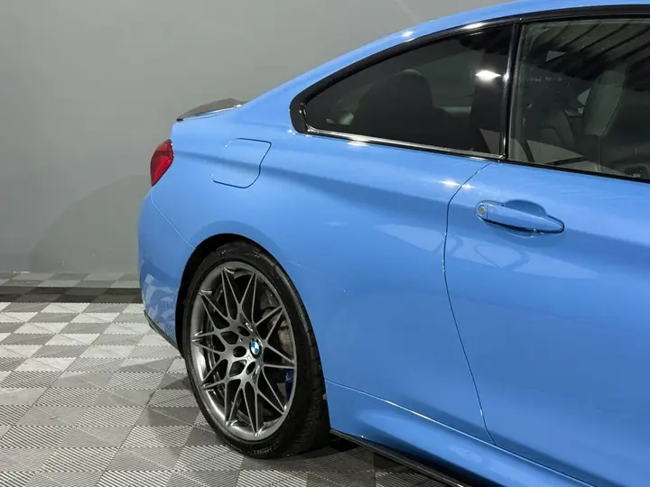 BMW M4 2020 photo 5