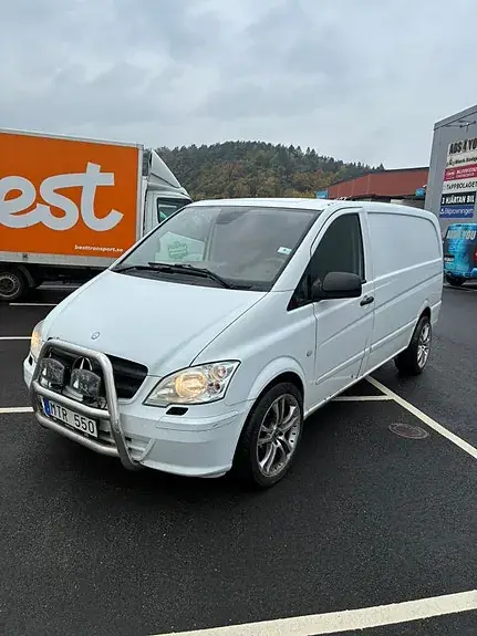 Mercedes-Benz Vito 113 2012 photo 2