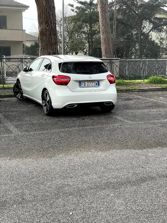 Mercedes-Benz A 2015 photo 3