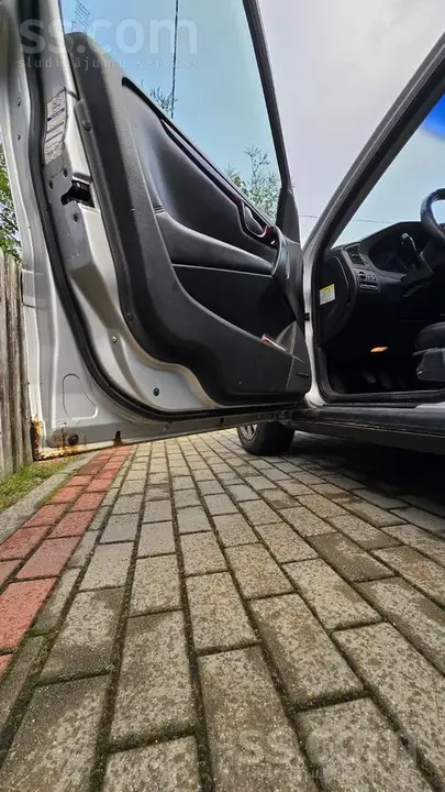 Volvo V70 2000 photo 3