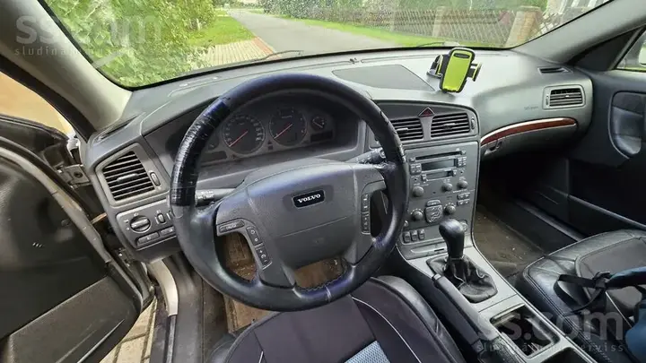 Volvo V70 2000 photo 4