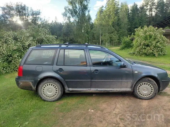 Volkswagen Golf 4 2021 photo 2