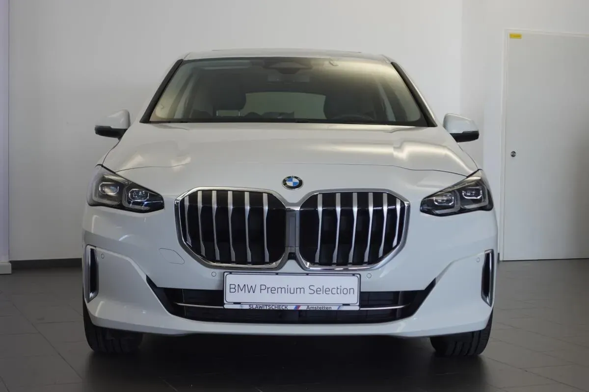 BMW 2 Series 2022 photo 2