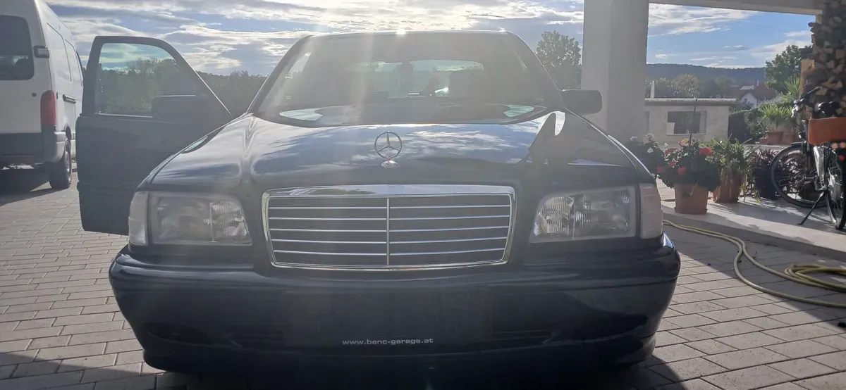 Mercedes-Benz C-Class 1998 photo 2