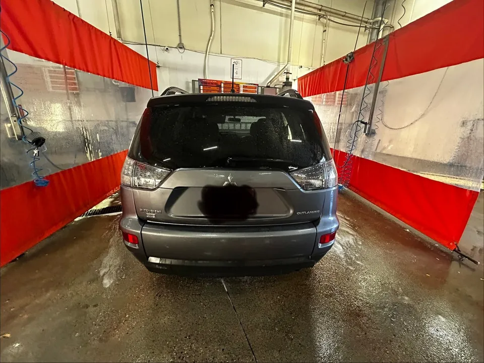 Mitsubishi Outlander 2011 photo 4