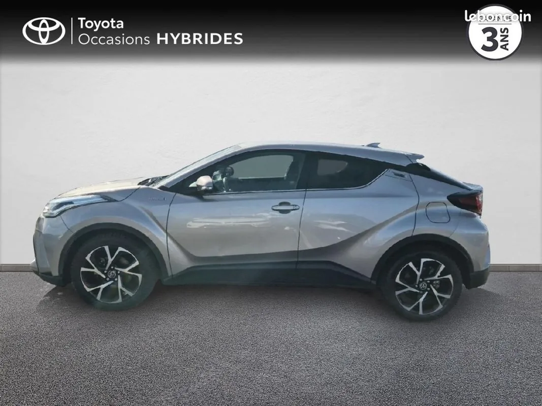 Toyota C-Hr 2022 photo 3