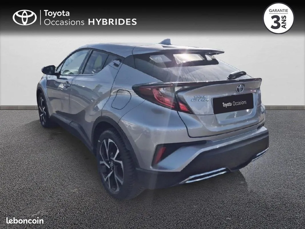 Toyota C-Hr 2022 photo 2
