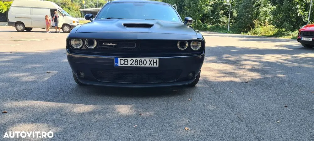 Dodge Challenger 2018 photo 2