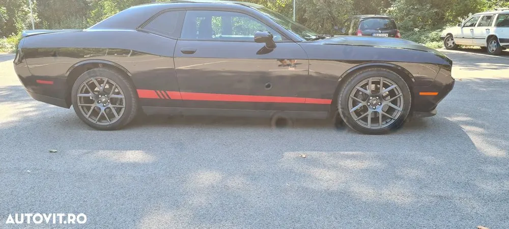 Dodge Challenger 2018 photo 3
