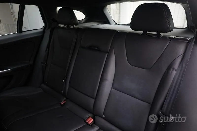 Volvo V60 2017 photo 4
