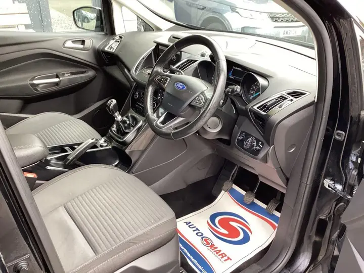 Ford C-Max 2015 photo 2