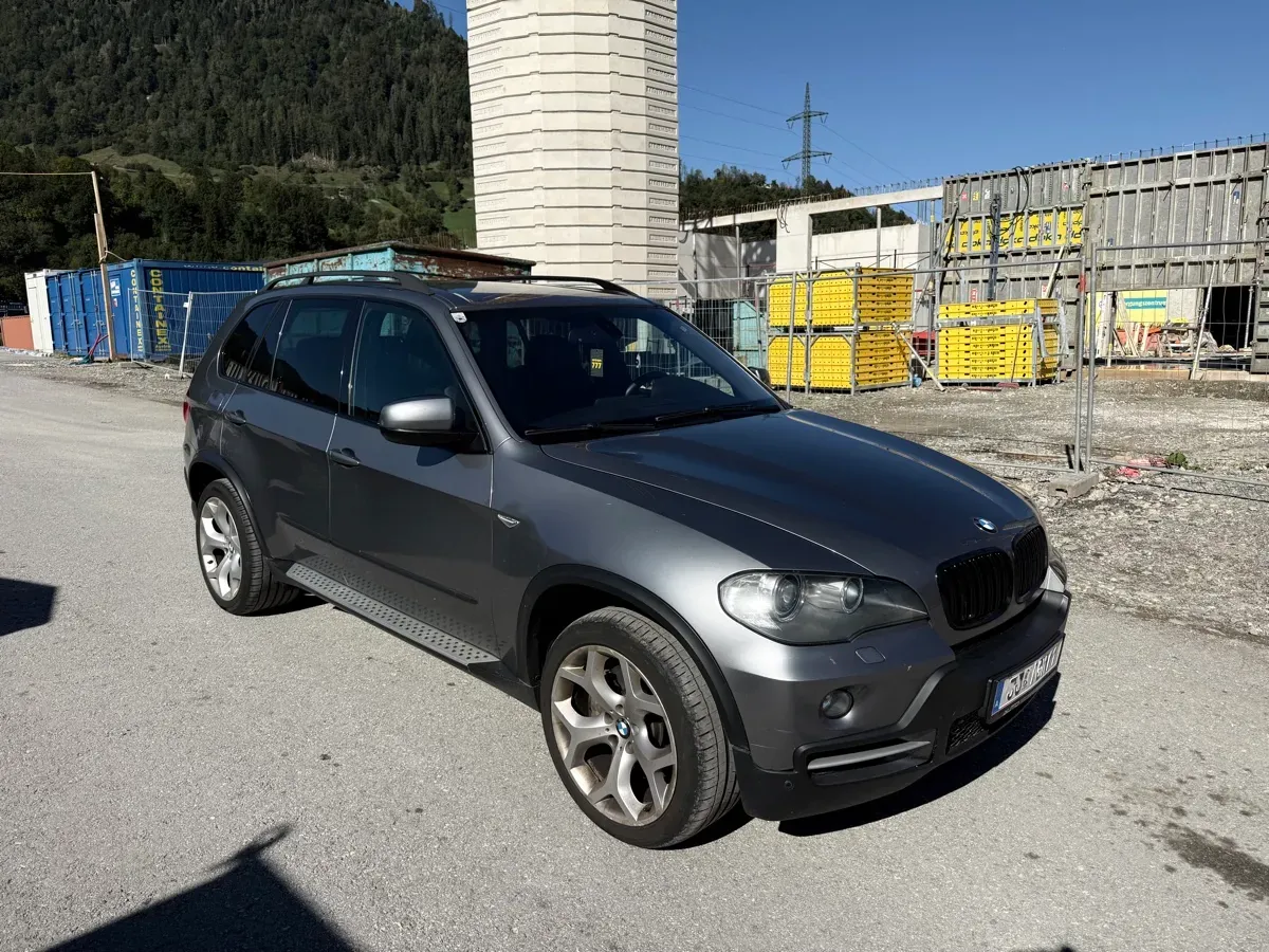 BMW X5 2008 photo 2