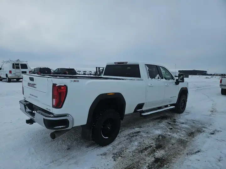 GMC Sierra 3500Hd 2022 photo 3