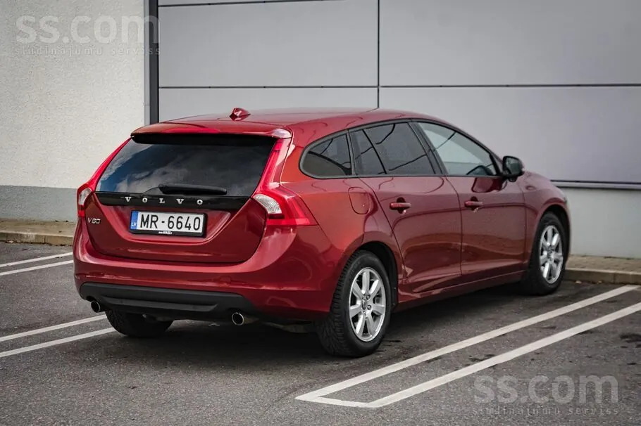 Volvo V60 2012 photo 4