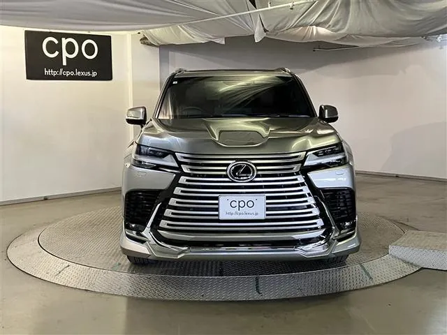 Lexus Ls600H 2026 photo 4