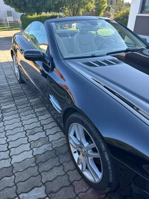 Mercedes-Benz Sl-Class 2005 photo 2