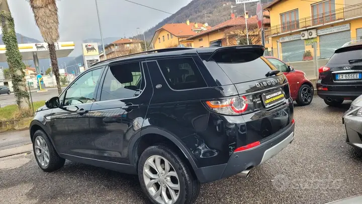 Land Rover Discovery Sport 2018 photo 4