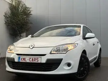 Renault Mégane 2011 photo 2