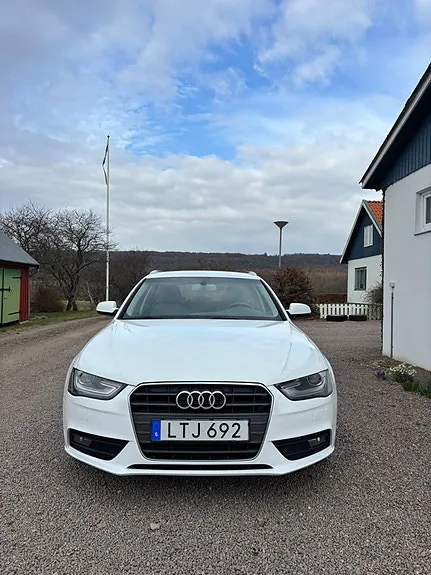 Audi A4 2013 photo 2